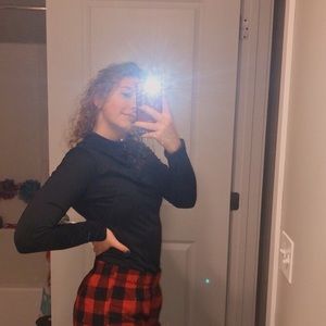 Meet your Posher, Laeana